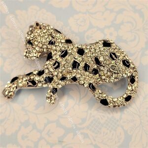 𝅺PANTHER Brooch with Black and Crystal Fashion Rhinestones